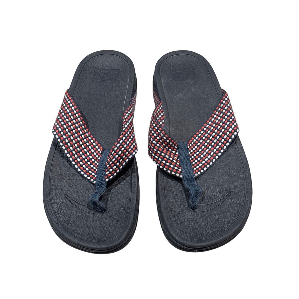 Women’s chunky fitflops size 10